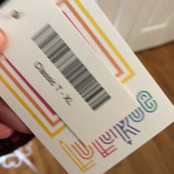 LuLaRoe Classic T with Fleur de Lis Design - Picture 3 of 4